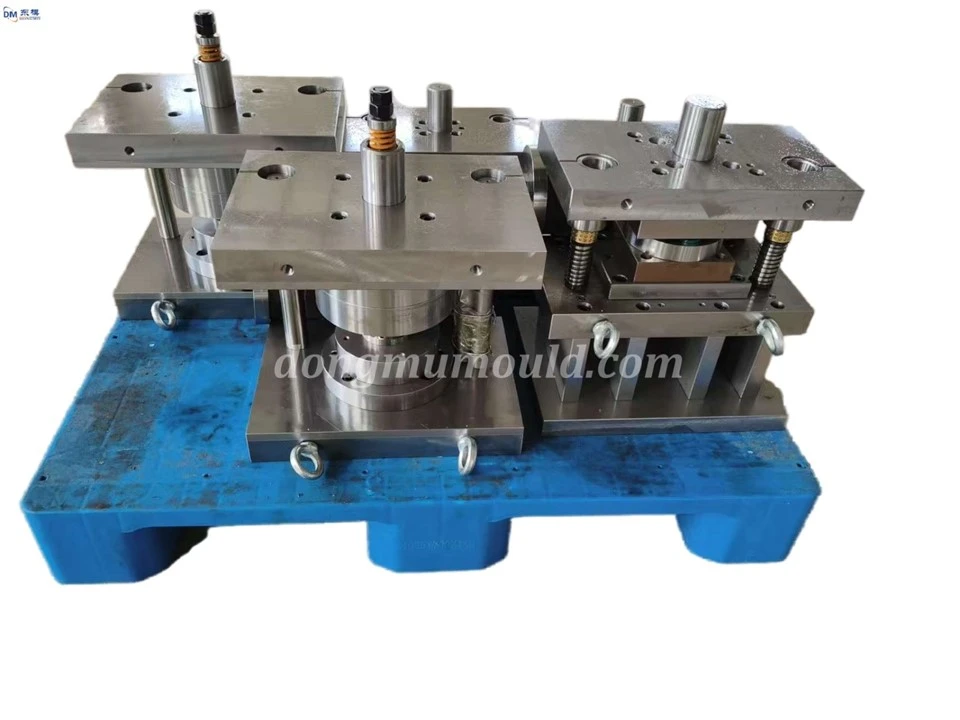 Precision Metal Progressive Die Stamping Molds, Deep Drawing Molds, And Die Tools price